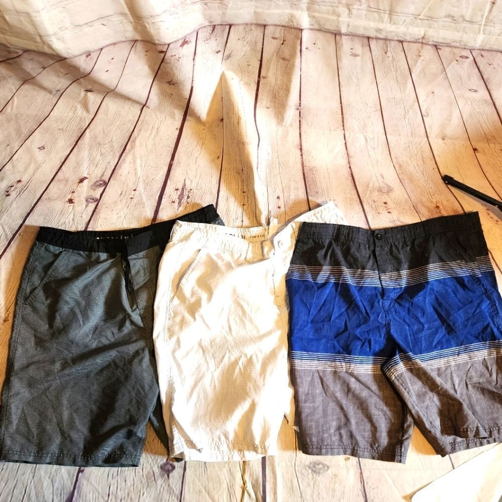 Men's Carbon hybrid shorts bundle, size 36